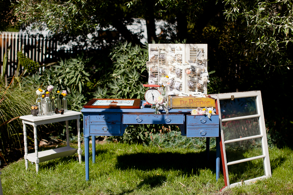 los laureles lodge, vintage desk, hair clips, weight scale