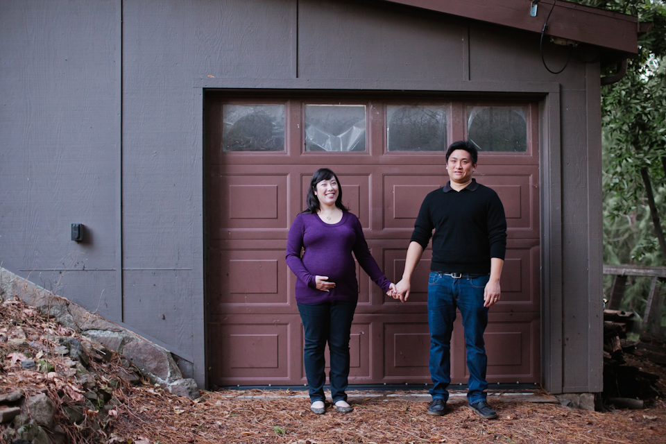 san_francisco_maternity_photographer, tilden park maternity session, tilden park, berkeley maternity photographer, christmas maternity session, christmas card session, nature maternity session, berkeley bontanical gardens photoshoot