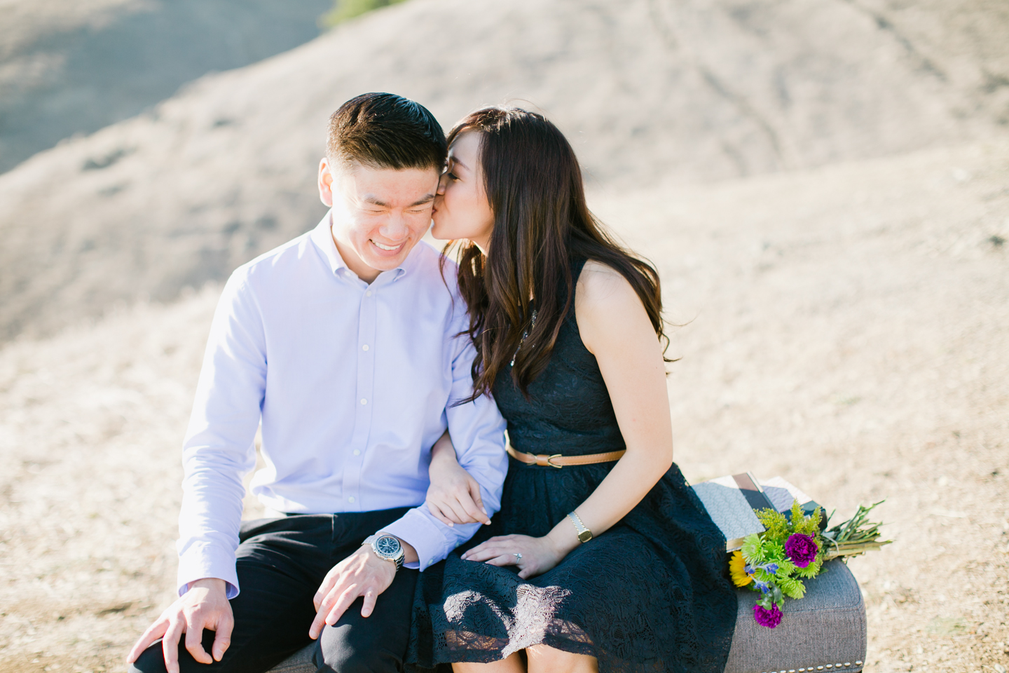 san francisco engagement session, san francisco engagement photographer, bay area wedding photographer, golden light, california wedding photography, jasmine lee photography, marin headlands, Sausalito engagement, props engagement, anthrologie engagement session 