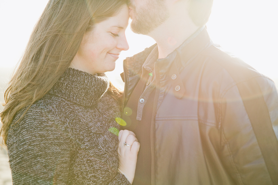 san francisco engagement session, san francisco engagement photographer, bay area wedding photographer, golden light, california wedding photography, jasmine lee photography, portrero hill engagement, ocean beach engagement, graffiti wall engagement, urban engagement