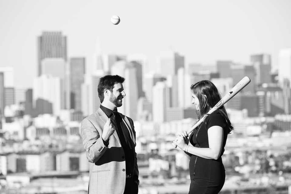 san francisco engagement session, san francisco engagement photographer, bay area wedding photographer, golden light, california wedding photography, jasmine lee photography, portrero hill engagement, ocean beach engagement, graffiti wall engagement, urban engagement