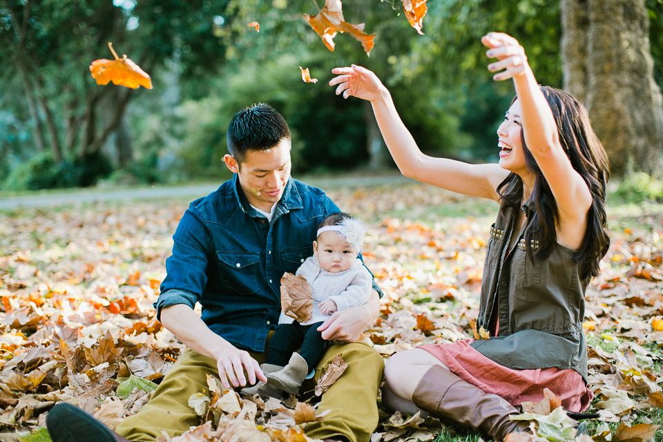 san francisco engagement session, san francisco engagement photographer, bay area wedding photographer, golden light, california wedding photography, jasmine lee photography, san francisco family session, golden gate park family session, family portraits, fall season, fall leaves, fall colors