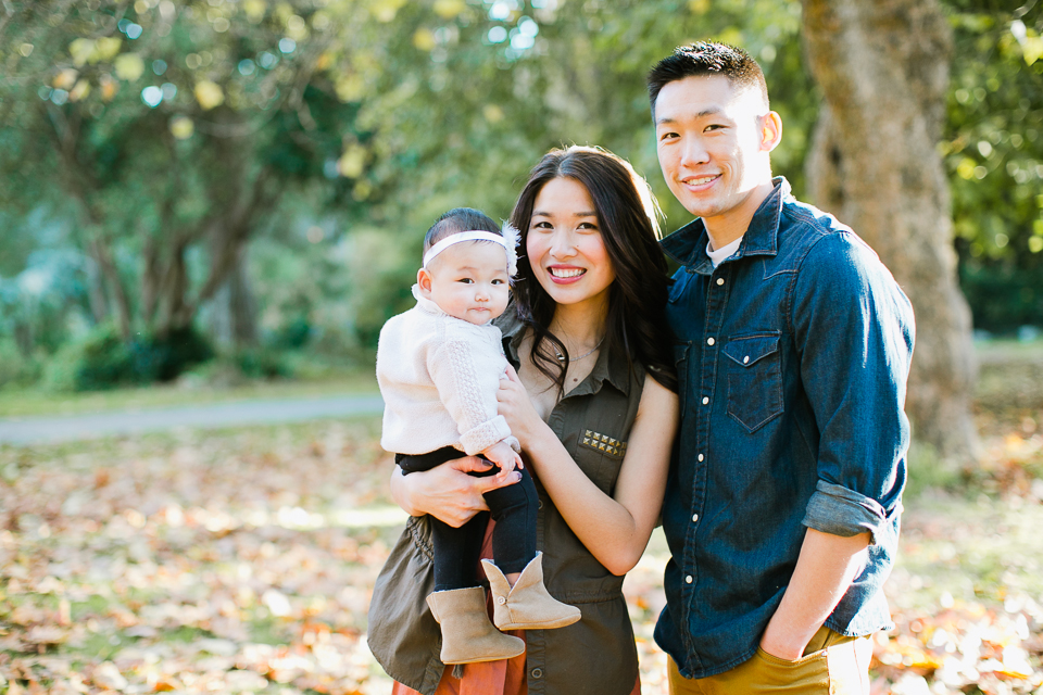 san francisco engagement session, san francisco engagement photographer, bay area wedding photographer, golden light, california wedding photography, jasmine lee photography, san francisco family session, golden gate park family session, family portraits, fall season, fall leaves, fall colors