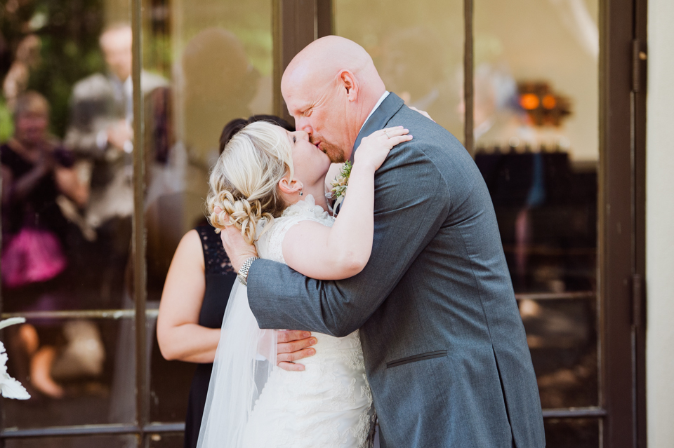 east bay wedding photographer, bay area wedding photography, outdoor wedding, succulent wedding theme, diy wedding, florali florals, sycamore clubhouse, danville wedding, rustic wedding, diy succulent doors, wicked trees, off camera flash, creative photos, intimate small wedding, tickled events, candid photos, jasmine lee photography