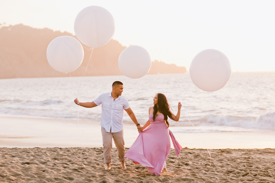 san francisco engagement photography, pier 7, urban engagement, weather balloons, shiba inu, napa couple engagement, golden light, whimsical engagement, picnic themed engagement, macaroons, macaron, creative engagement photography, bay area wedding photographer, charmed events group, jasmine lee photography