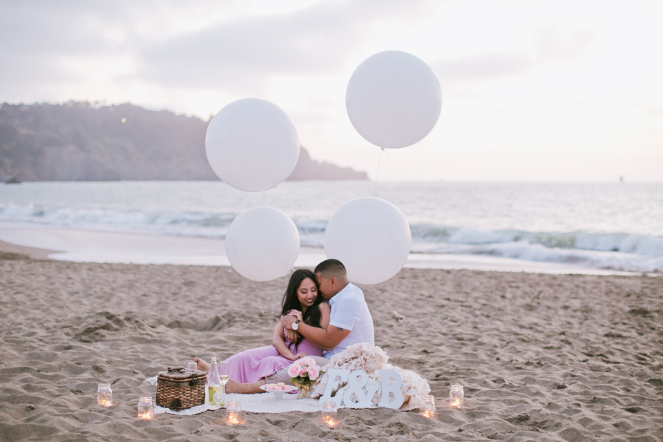 san francisco engagement photography, pier 7, urban engagement, weather balloons, shiba inu, napa couple engagement, golden light, whimsical engagement, picnic themed engagement, macaroons, macaron, creative engagement photography, bay area wedding photographer, charmed events group, jasmine lee photography