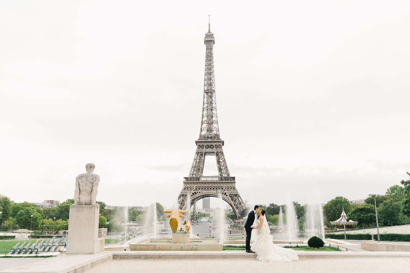 paris_eiffel_tower_jardin_du_tuileries_palais_royal_wedding_006.jpg