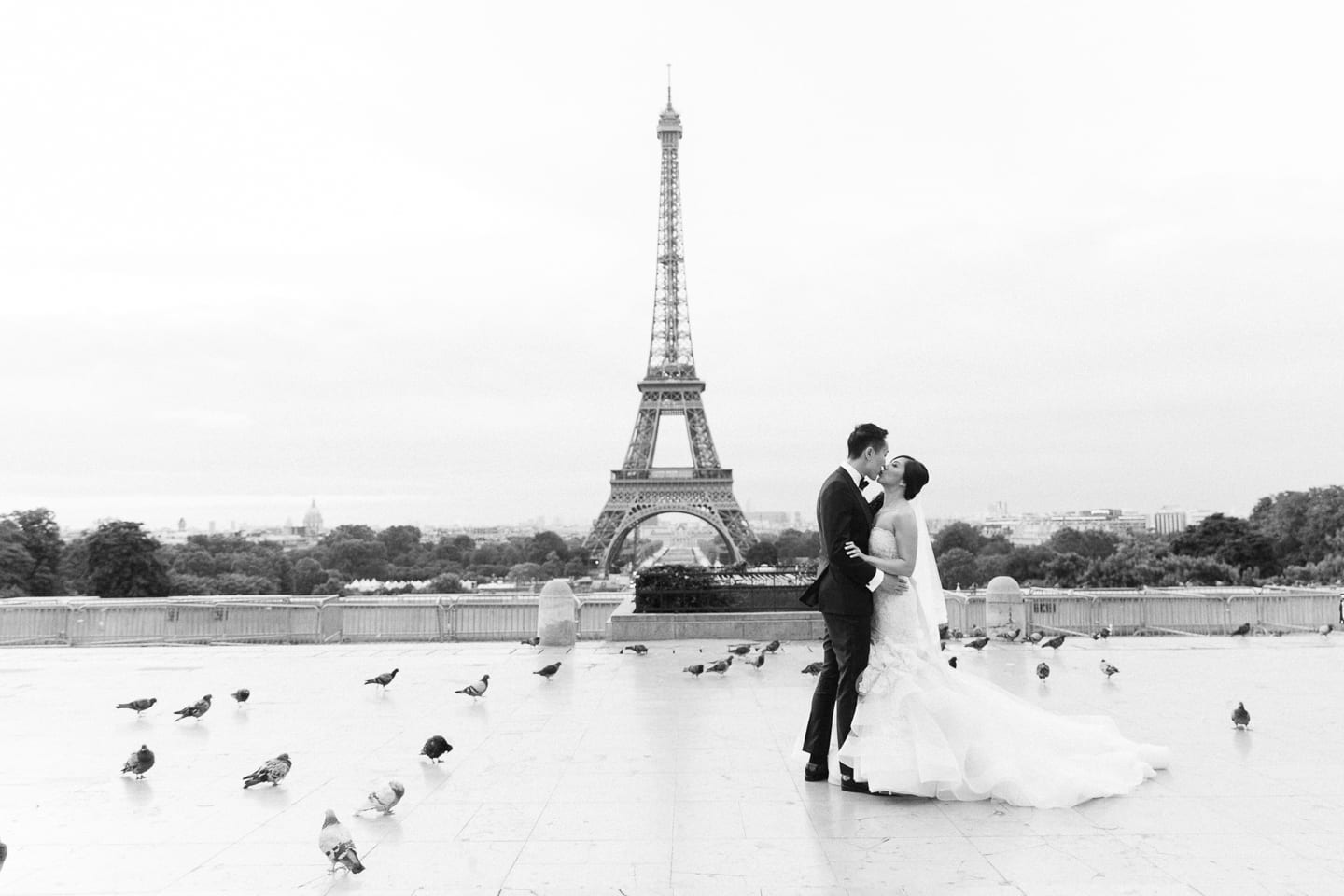 paris_eiffel_tower_jardin_du_tuileries_palais_royal_wedding_012.jpg