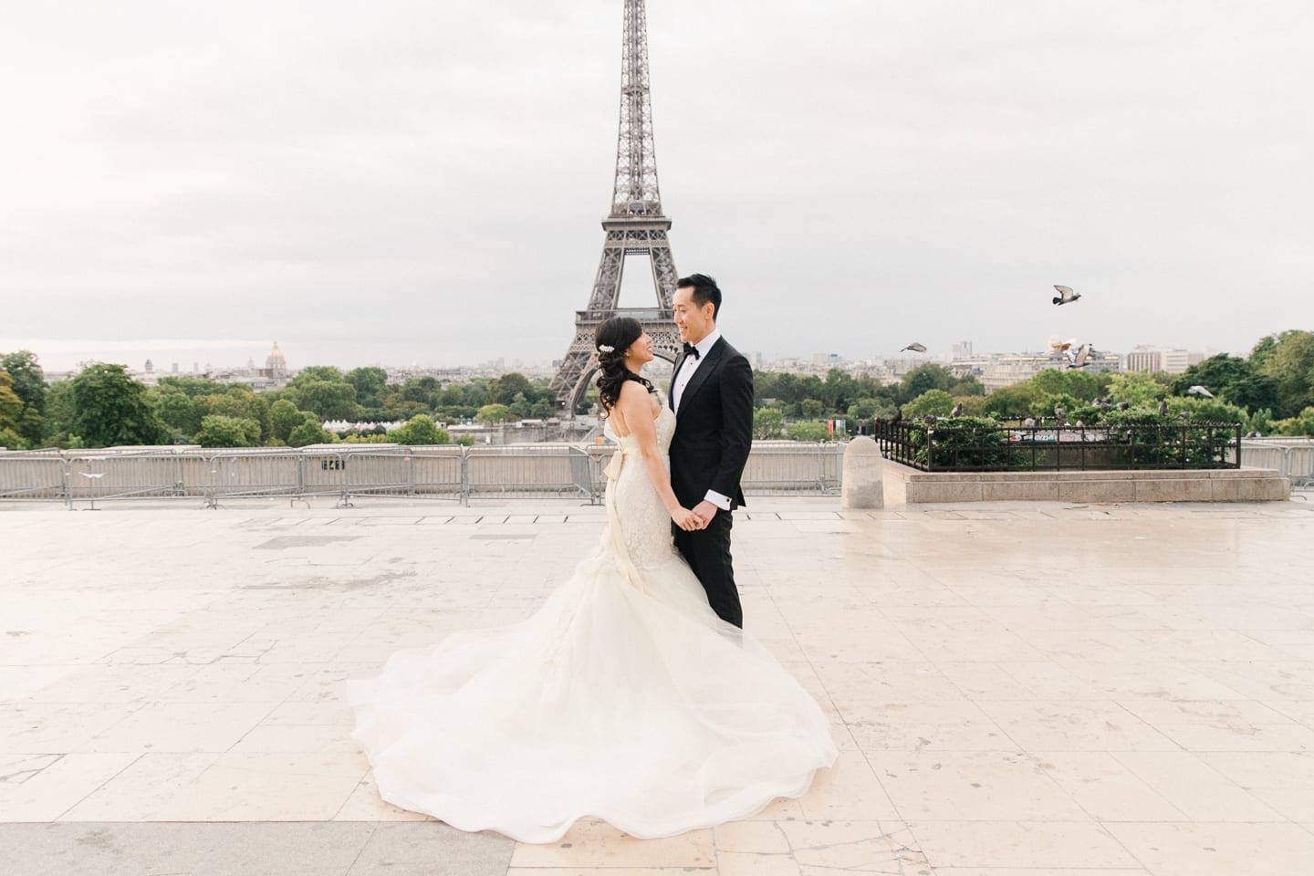 paris_eiffel_tower_jardin_du_tuileries_palais_royal_wedding_018.jpg