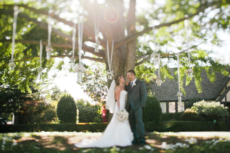 claremont country club wedding, oakland wedding photographer, romantic chic wedding, ombre wedding cake, chic wedding details, flower and vases, bay area chic wedding photographer, outdoor wedding photography, east bay wedding photography