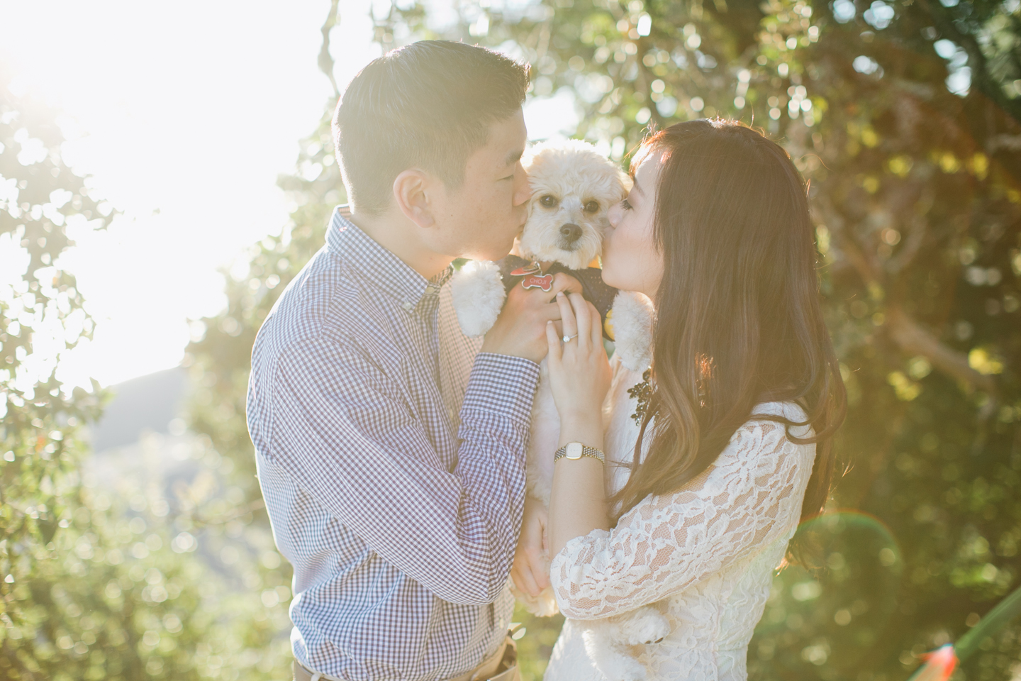 san francisco engagement session, san francisco engagement photographer, bay area wedding photographer, golden light, california wedding photography, jasmine lee photography, marin headlands, Sausalito engagement, props engagement, anthrologie engagement session 