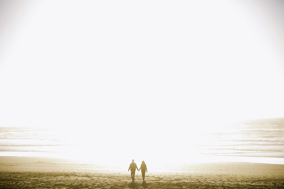 san francisco engagement session, san francisco engagement photographer, bay area wedding photographer, golden light, california wedding photography, jasmine lee photography, portrero hill engagement, ocean beach engagement, graffiti wall engagement, urban engagement