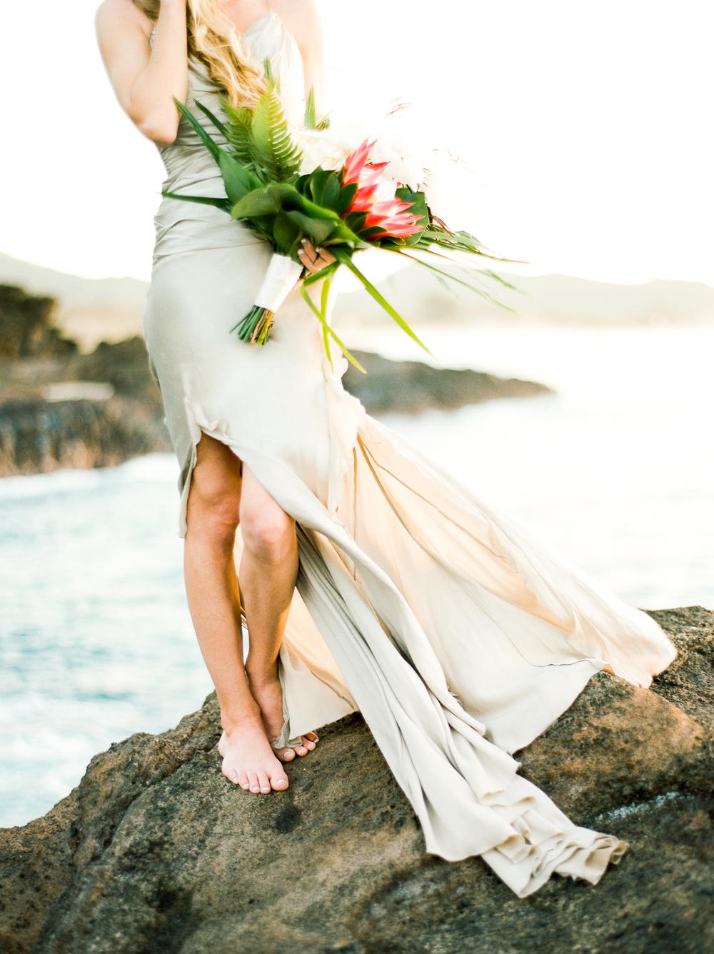 Makapuu_Beach_honolulu_oahu_hawaii_bride_portraits_001.jpg