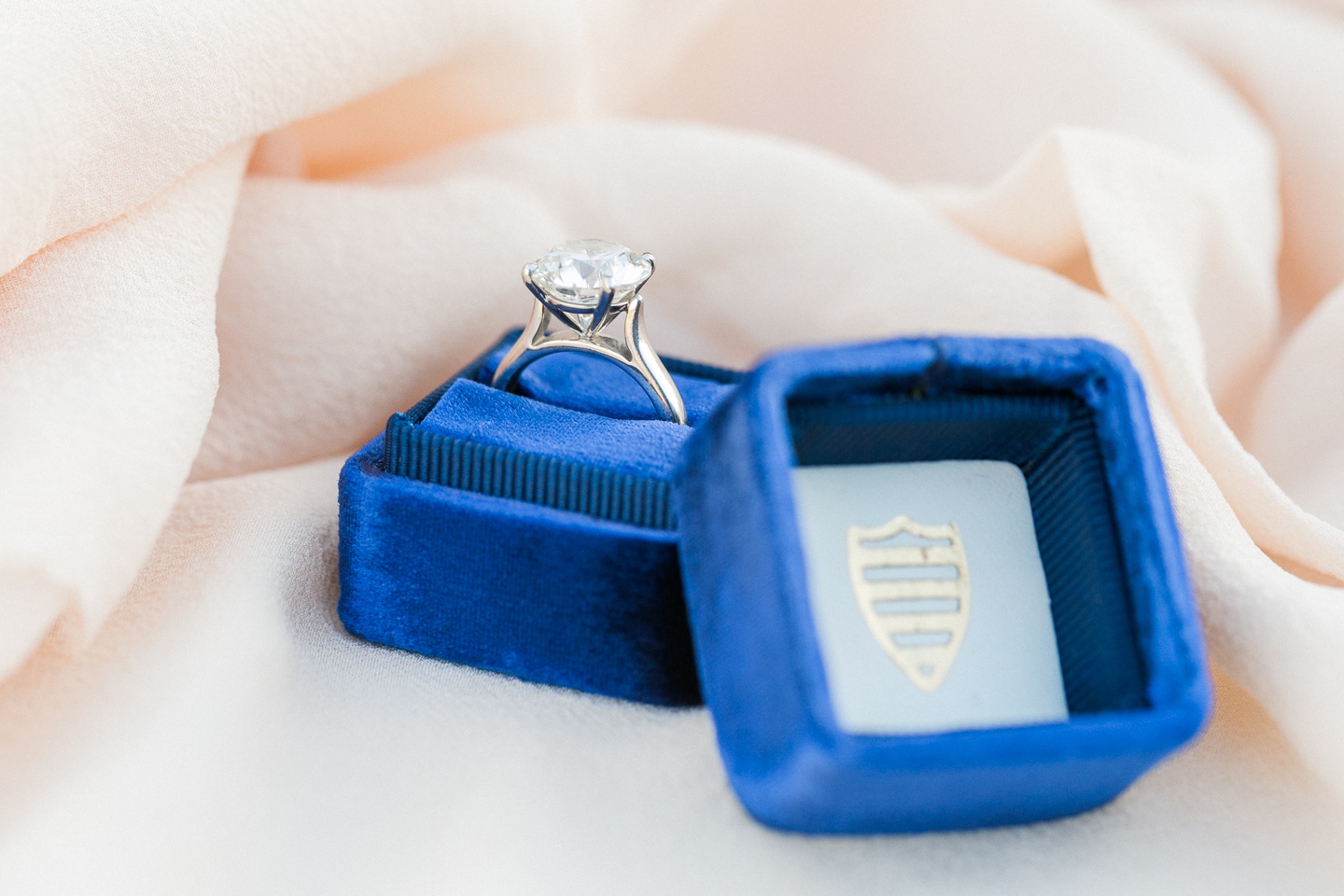 San_Gregorio_cliffs_Ritz_carlton_half_moon_bay_engagement_002.jpg