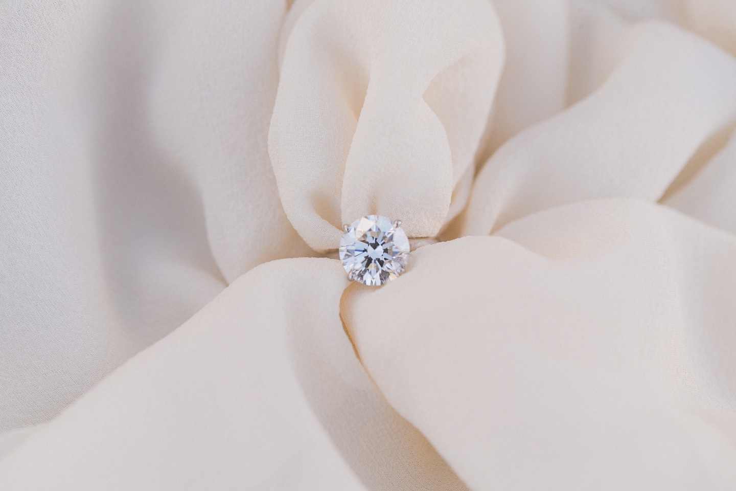 San_Gregorio_cliffs_Ritz_carlton_half_moon_bay_engagement_014.jpg