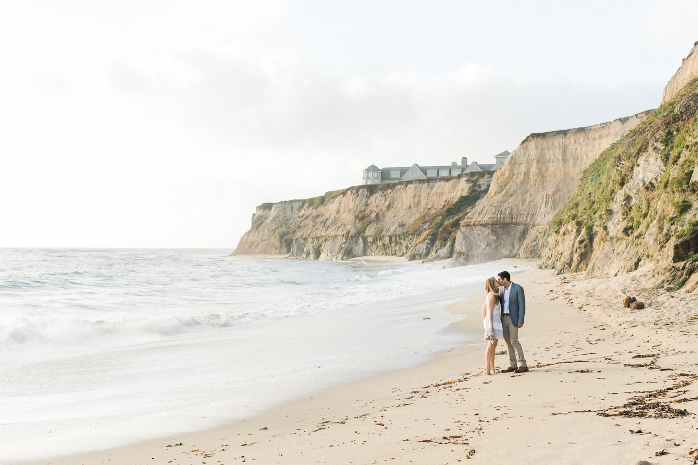 San_Gregorio_cliffs_Ritz_carlton_half_moon_bay_engagement_022.jpg