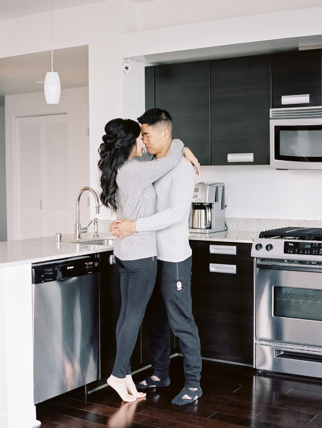 san_francisco_intimate_pier7_engagement_session_0007.jpg