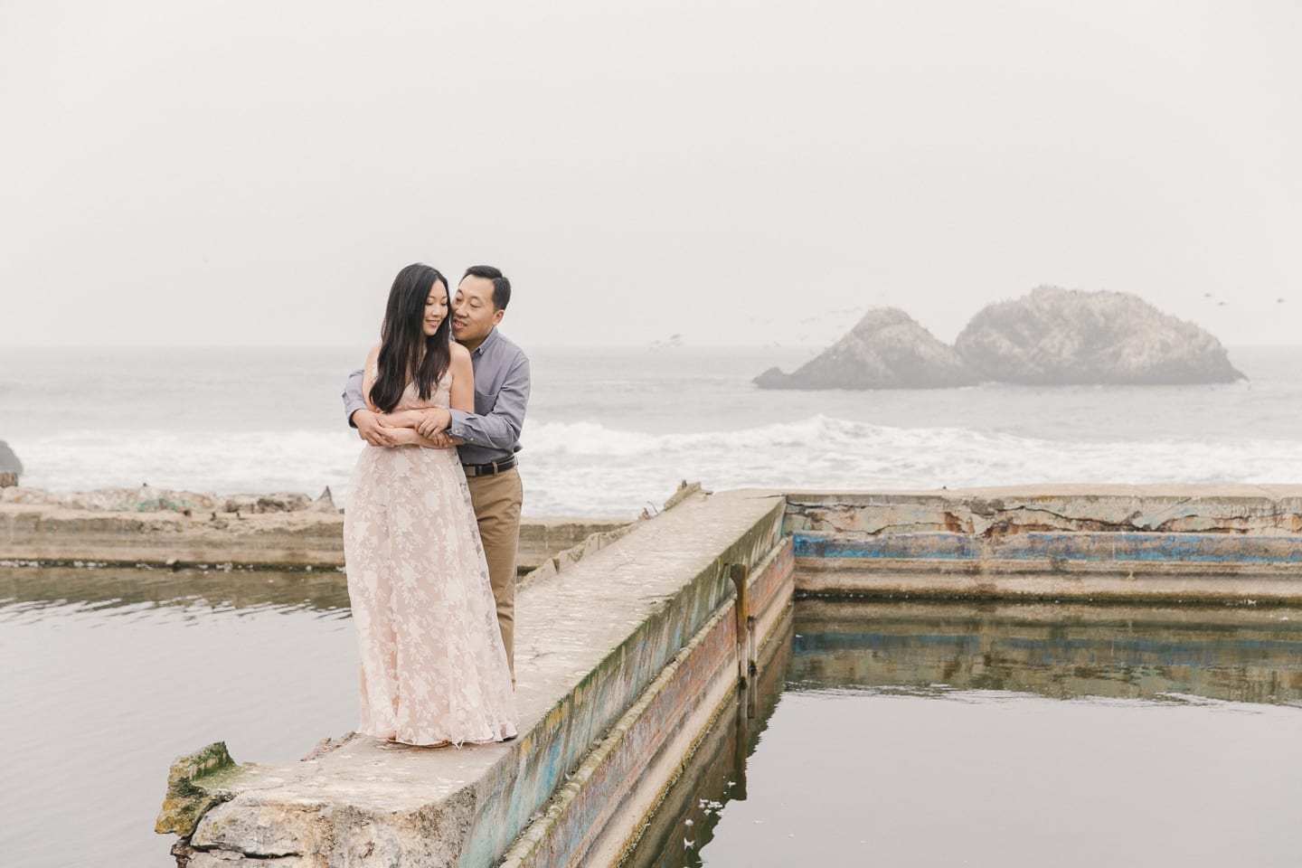 foggy_lands_end_sutro_baths_engagement_018.jpg