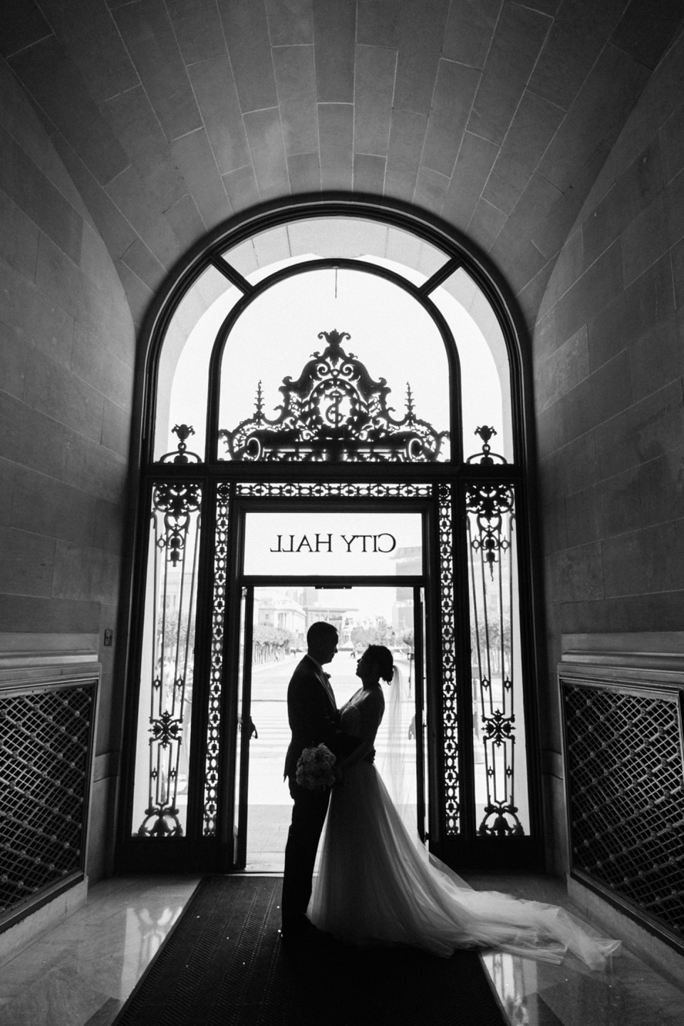 san_francisco_city_hall_4th_floor_wedding_001.jpg