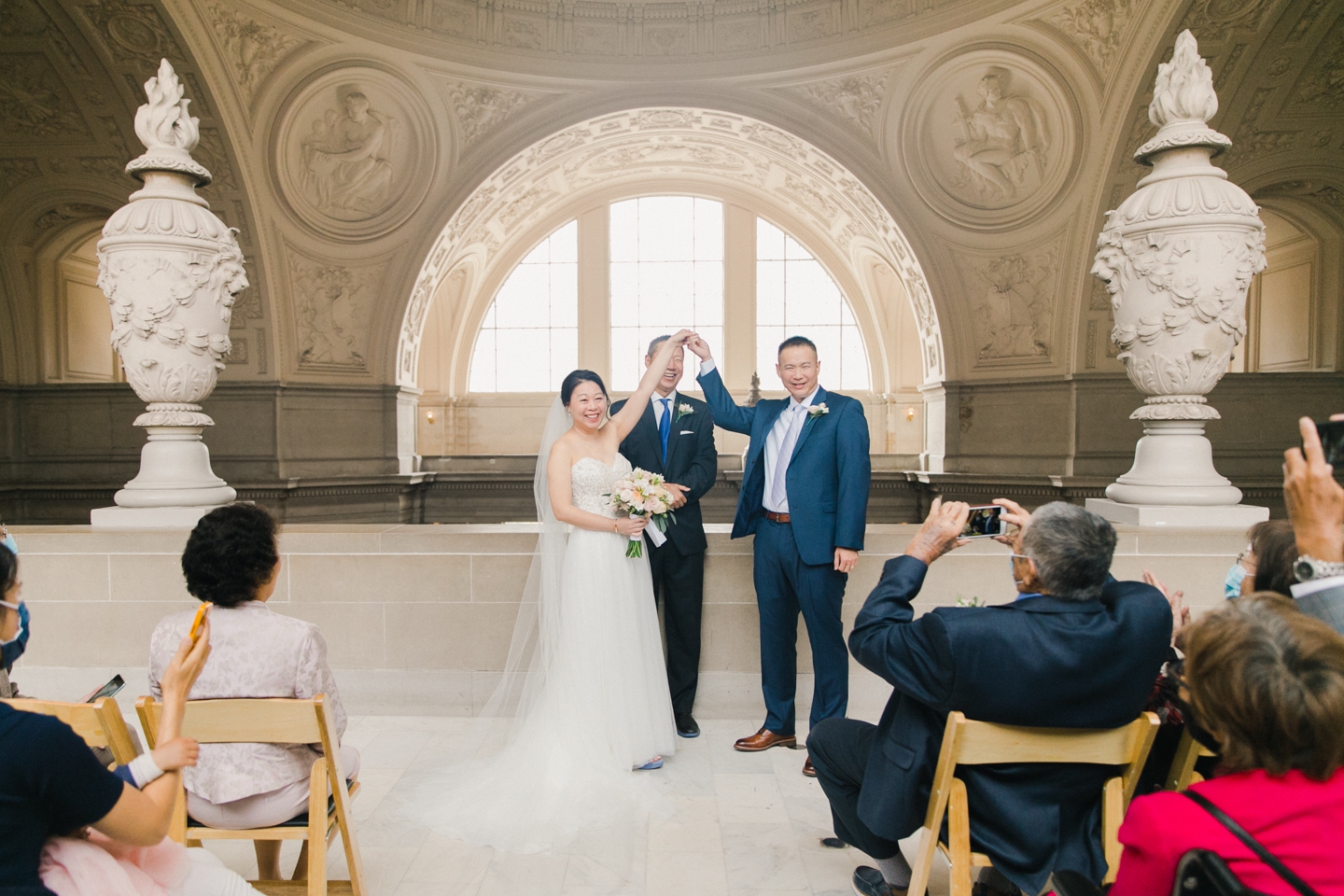 san_francisco_city_hall_4th_floor_wedding_009.jpg