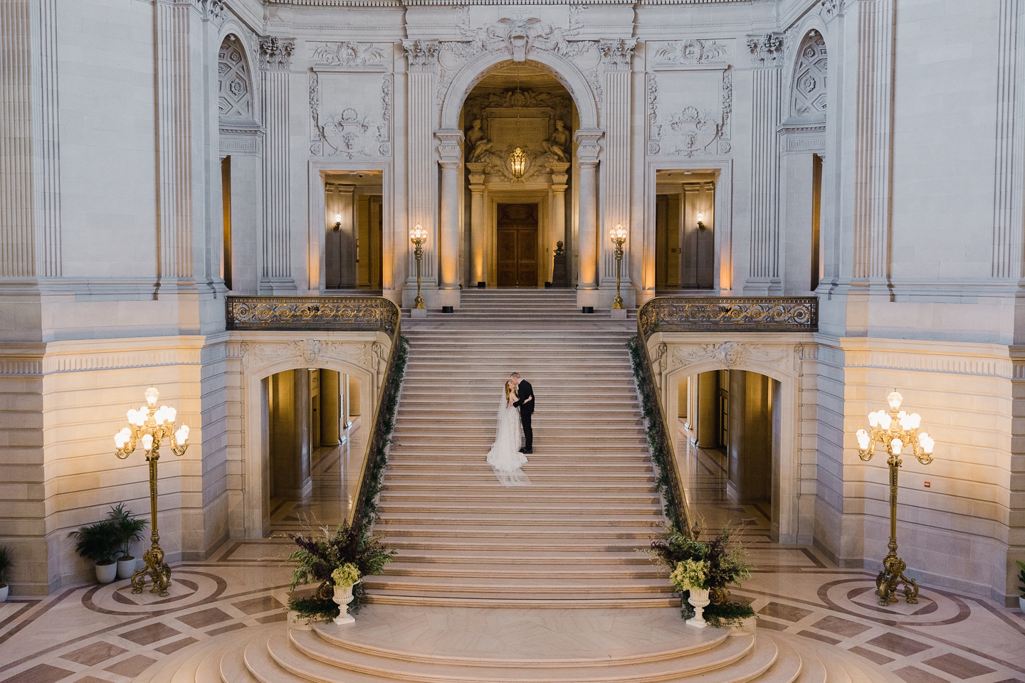 san_francisco_city_hall_wedding_0022.jpg