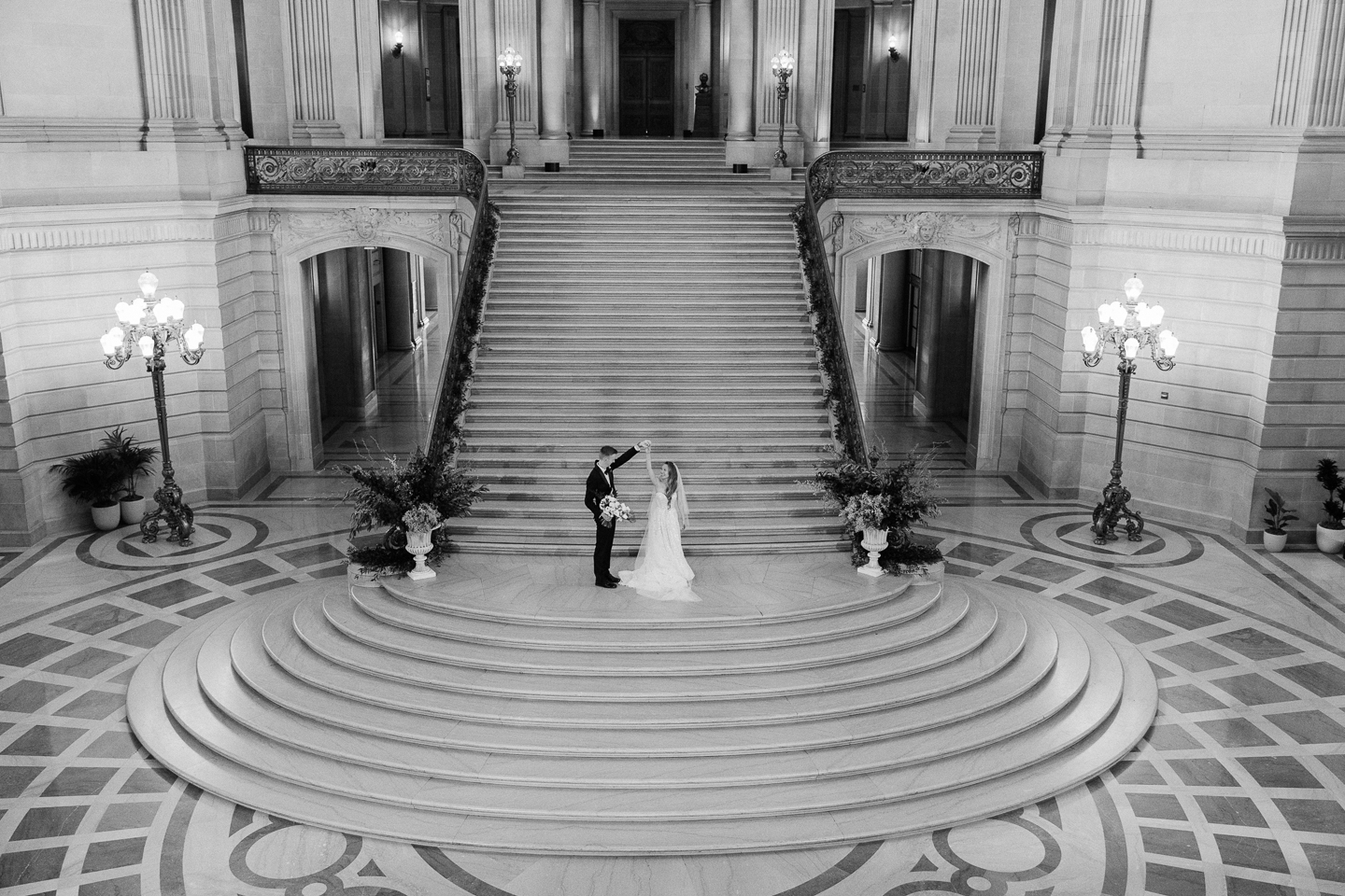 san_francisco_city_hall_wedding_0026.jpg