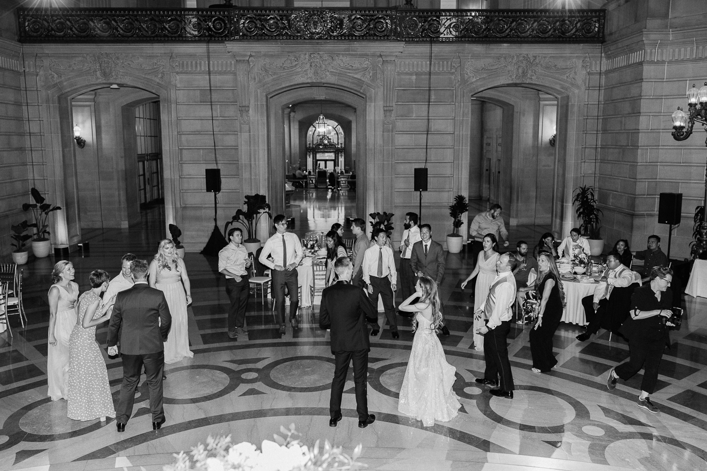 san_francisco_city_hall_wedding_0060.jpg