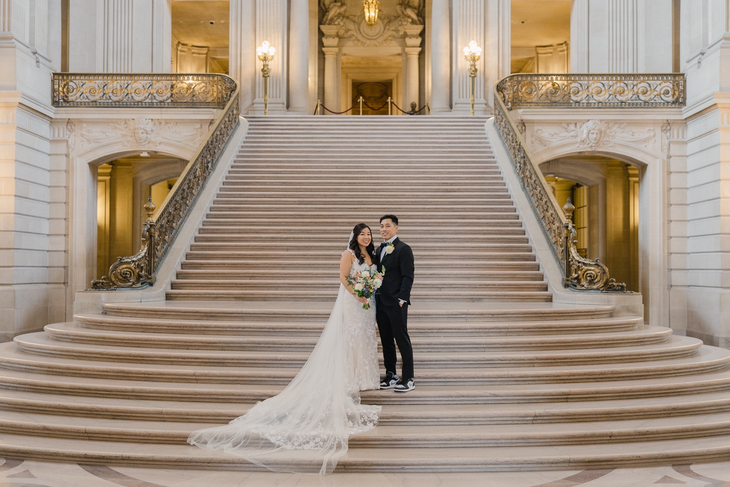 san_francisco_city_hall_wedding_001.jpg